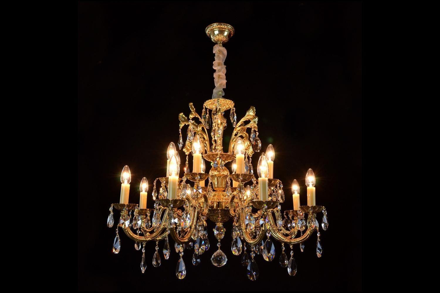 Lampadari & plafoniere: Kronleuchter Aries 16 – Nuovo e nell'imballaggio originale da Glattfelden venduto da Bohemiancrystal