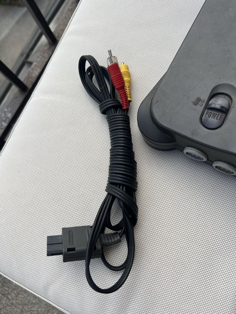 Nintendo Console: Nintendo 64  – Usato da Genève venduto da Gameretro.85 3