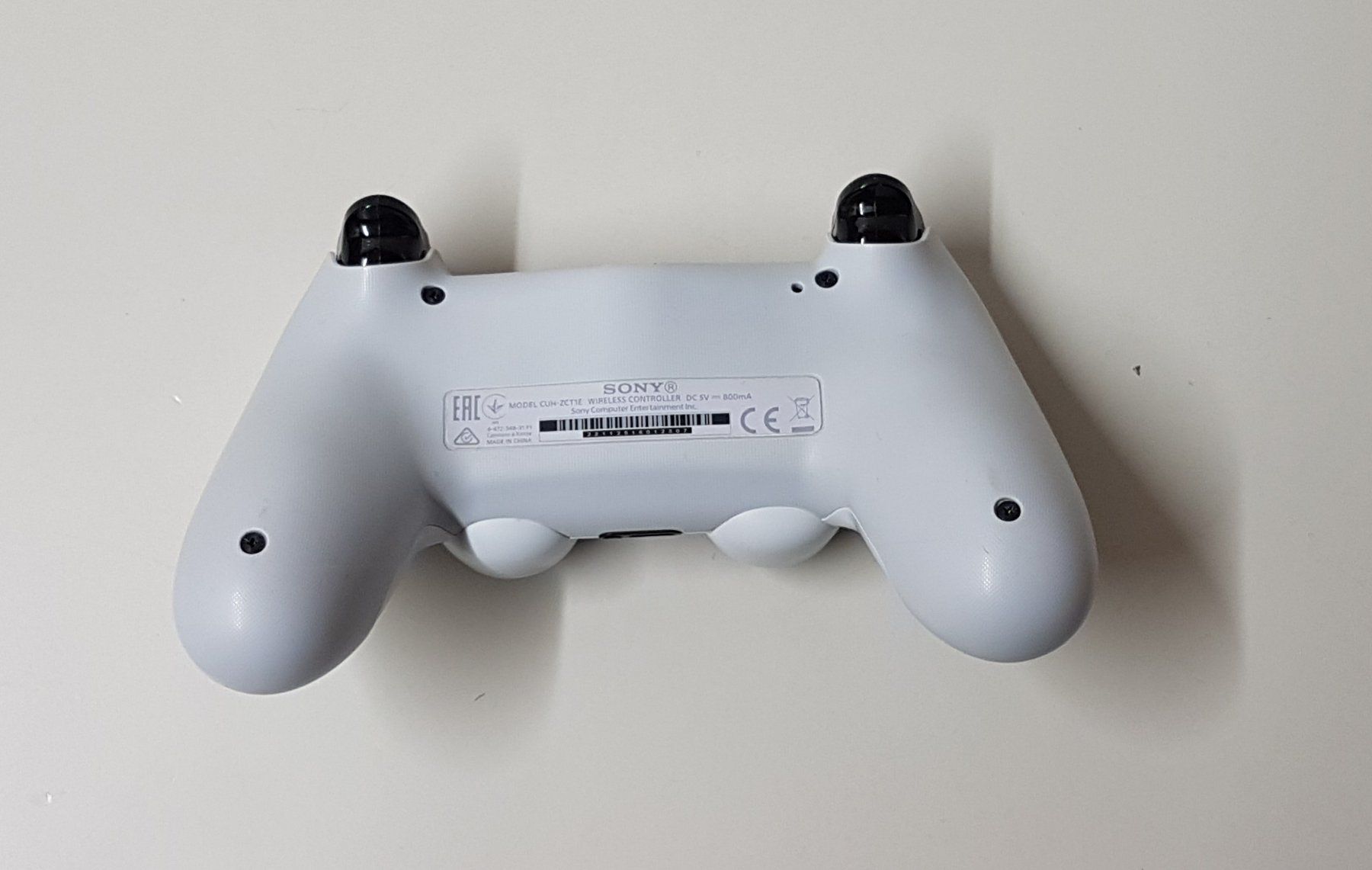 Sony Controller: 😎 Original Sony Dualshock 4 Wireless Controller PS4 – Usato da Schüpfheim venduto da Games_Spielkonsolen 5