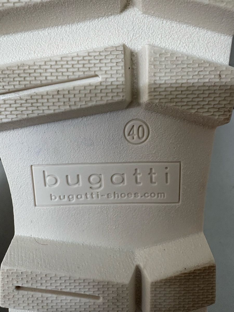 Bugatti Scarpe da donna: Bugatti Sneakers beige Grösse 40 Canvas Schnürschuhe – Usato da Thun venduto da jeff070 6