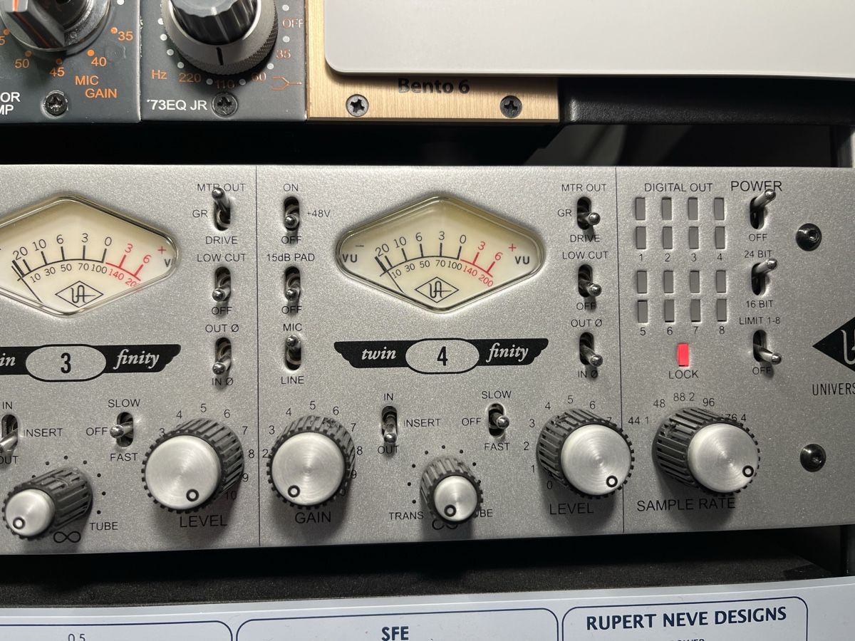 Universal Audio Amplificatori: Universal Audio MIC Preamp 4-710d – Usato da Riehen venduto da Music-man01 1