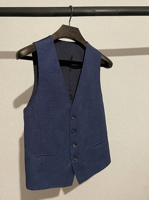 Hugo Boss Completi, tute sportive e funzionali: Hugo Boss Anzug – Usato da Bern venduto da luc_l6dp 1