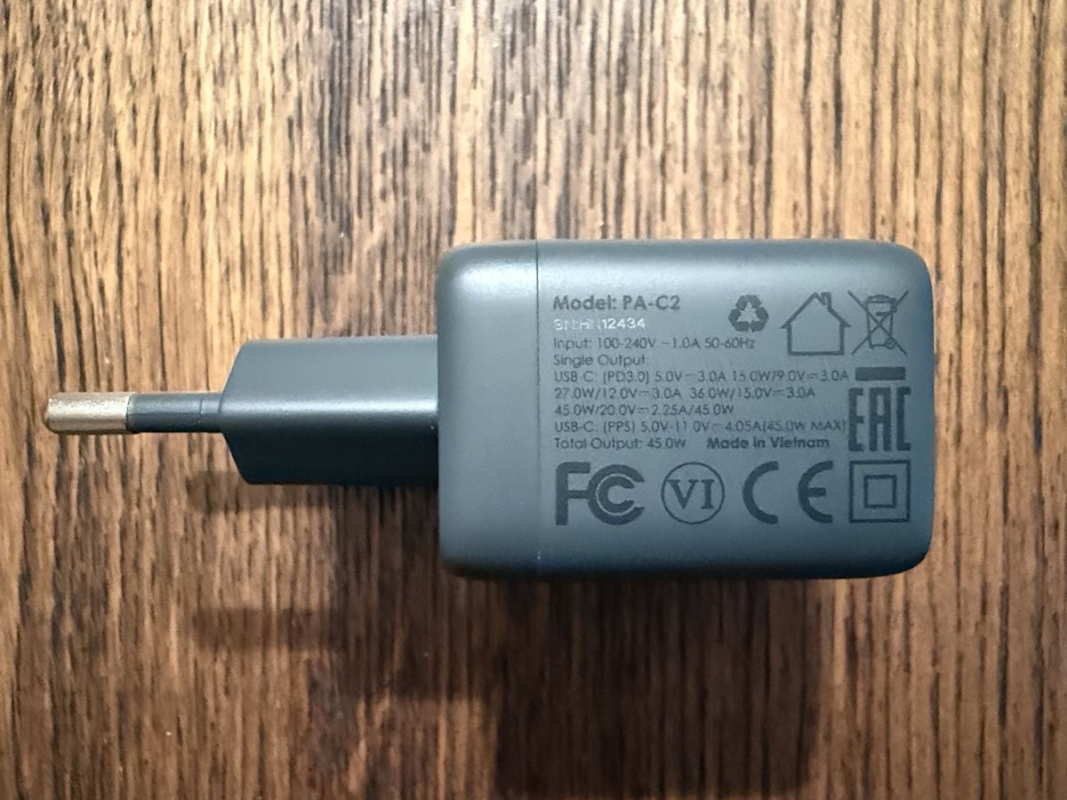 Aukey Caricabatterie: Aukey Comet 45W USB-C neuwertig grau – Nuovo (secondo la descrizione) da Luzern venduto da Roeschuko 3