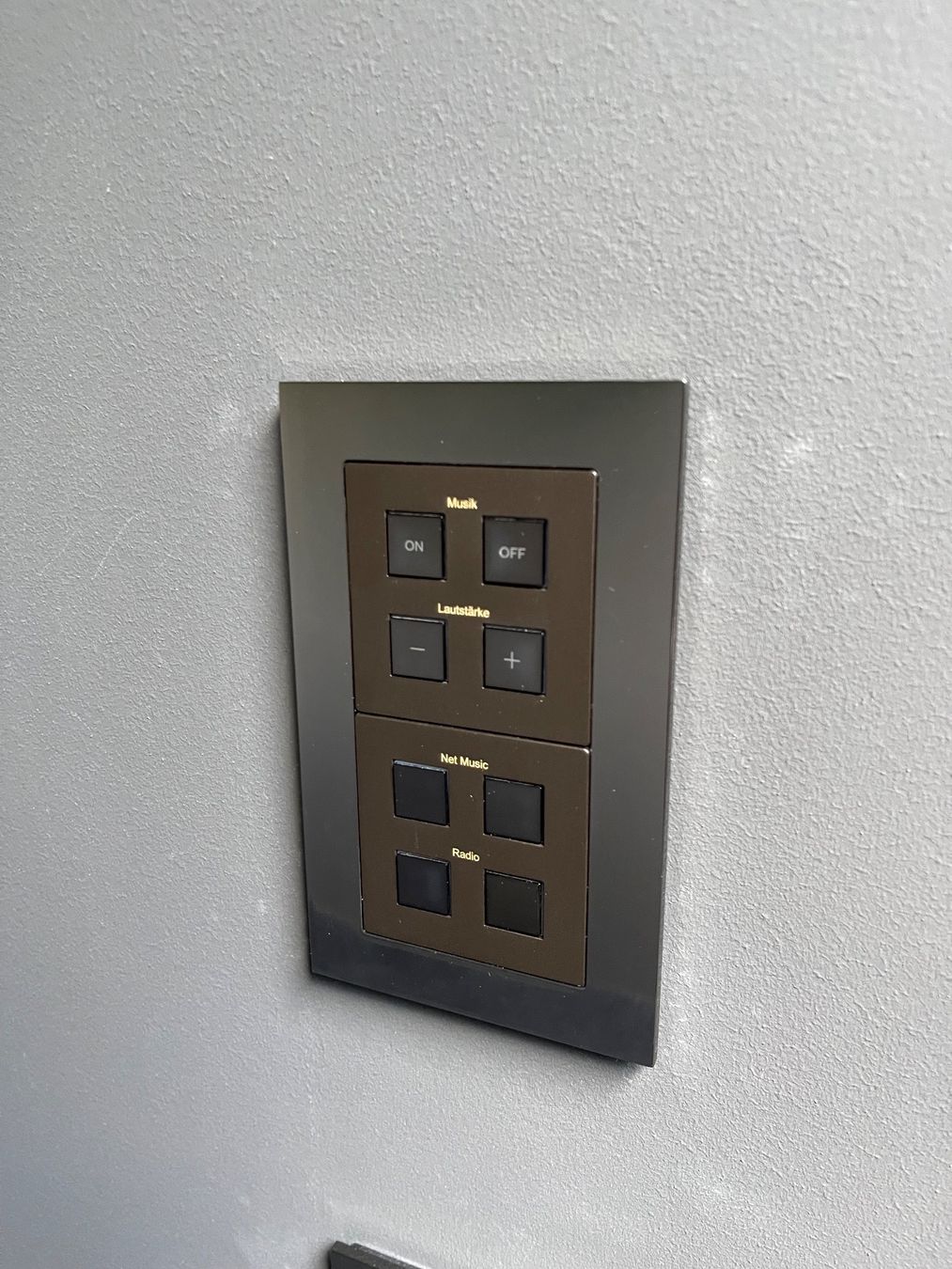 Feller Schalter: Feller KNX Taster EDIZIOdue elegance – Gebraucht aus Amriswil von medialoft 2