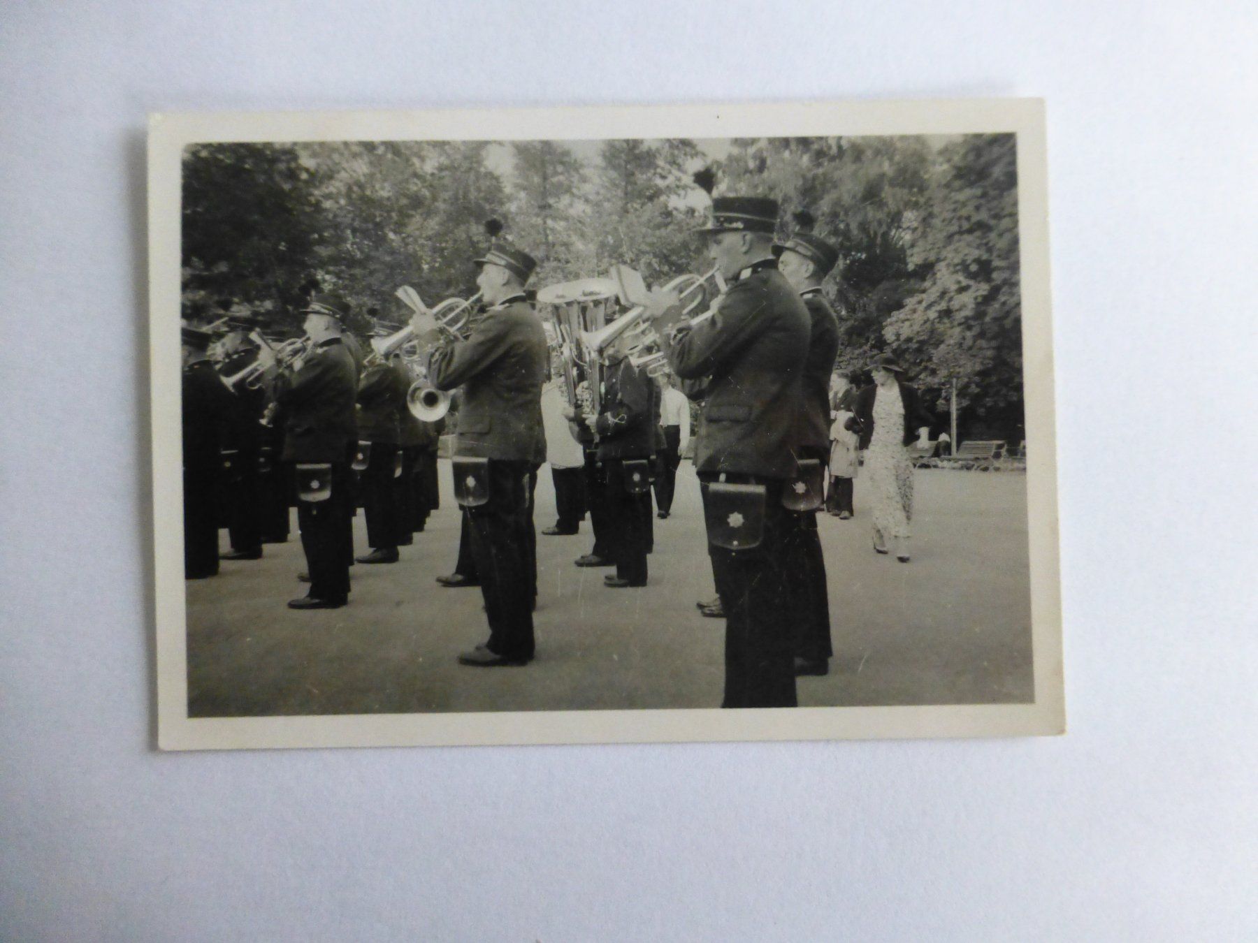 Foto & Immagini: Militär Foto – Usato da Bettlach venduto da 1saurer