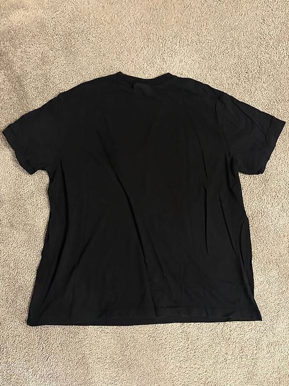 T-Shirts: schwarzes Nike T-shirt Grösse M – Gebraucht aus Uttigen von extreme08 2