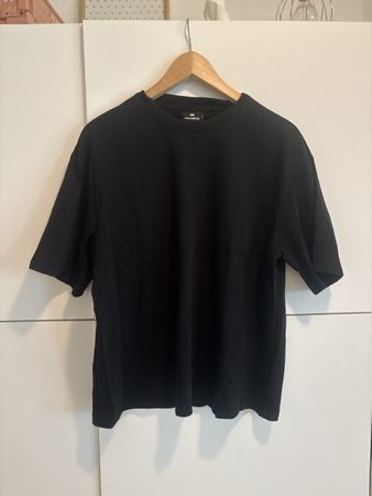 T-shirt Pull&Bear noir coupe oversize taille M neuf