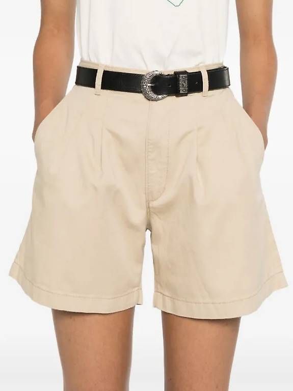 Levi's Pantaloni: Levis Hose / Shorts – Usato da Luzern venduto da Lina_Lu