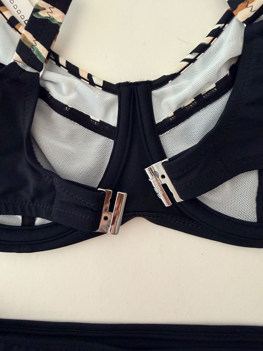 Triumph Maillots de bain & Bikinis: TRIUMPH, Bikini CHARM ELEGANCE, Grösse 38D/38, Farbe Schwarz – Neuf avec emballage d'origine à Rudolfstetten par gst_g7xl 8