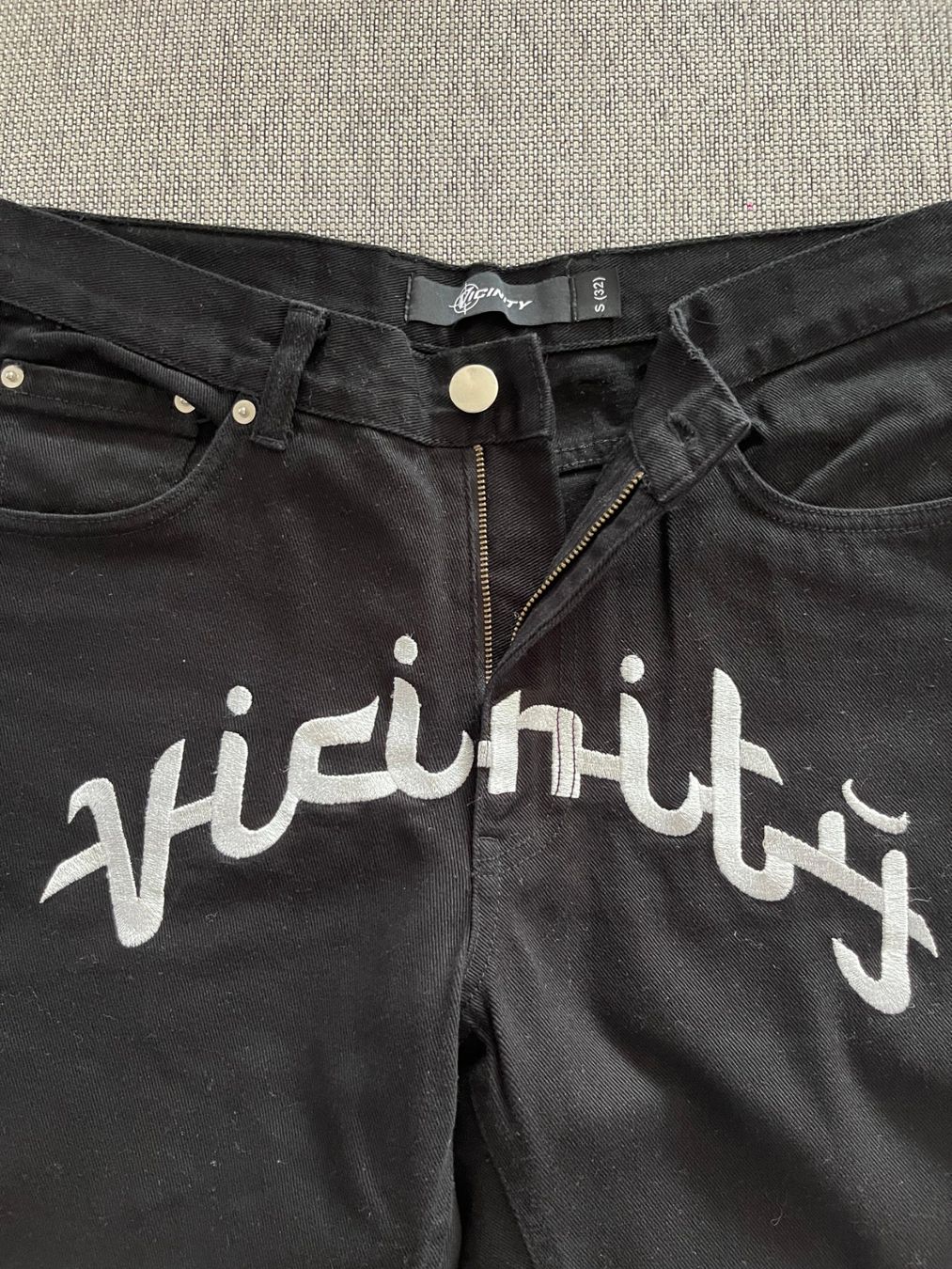 Jeans: Vicinity Herren Hose Grösse S(32) – D'occasion à Gränichen par Louxlo 2