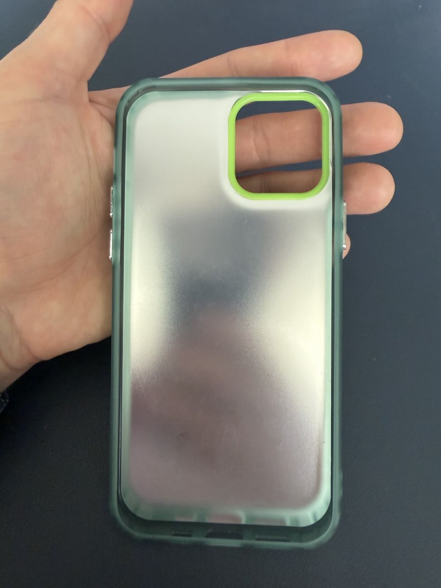 Apple Cover & Protezioni schermo: Coque Pokémon pour iPhone 12 – Nuovo e nell'imballaggio originale da Lausanne venduto da oenix 1