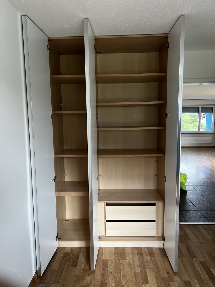 Porte manteau: Kleiderschrank mit spiegel – D'occasion à Hilterfingen par vic_n7p2 3