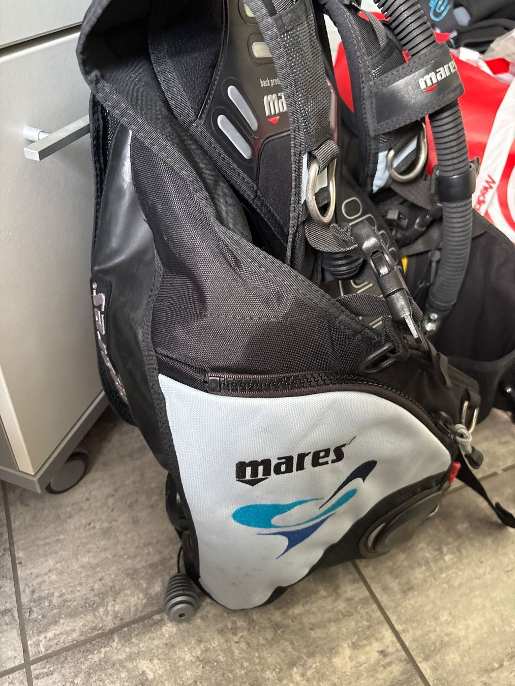 Mares Mute per immersioni: Mares Tauchjacket Grösse S, Top Zustand – Usato da Thundorf venduto da bibi070 2