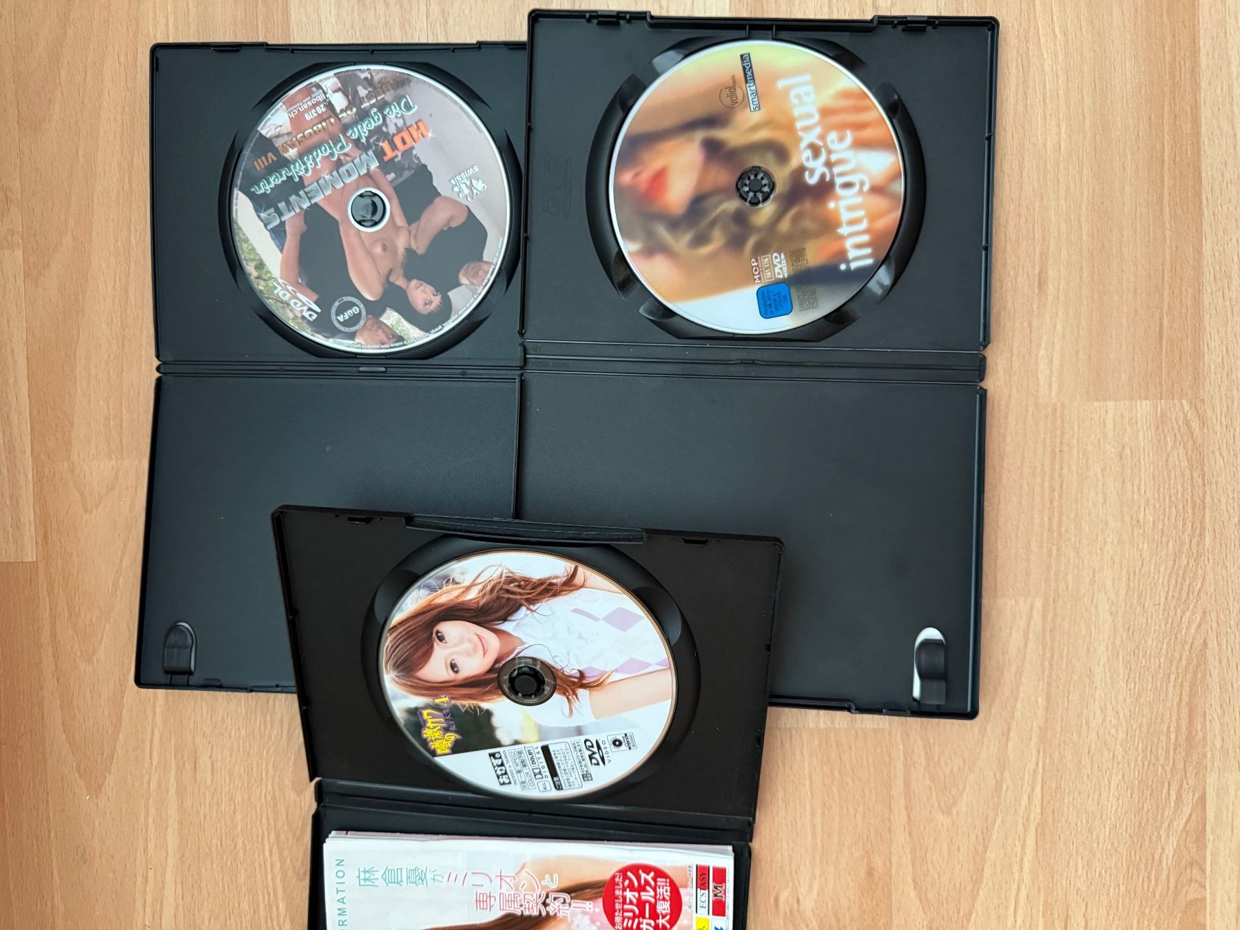 Tous les DVDs: 3 DVD Set mit erotischen Inhalten – D'occasion à Birmensdorf ZH par T_Richard 2