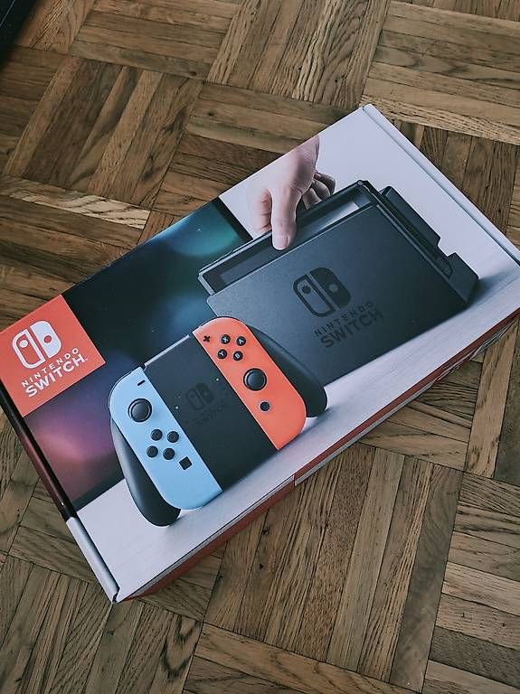 Console: Nintendo switch 32go – Usato da La Chaux-de-Fonds venduto da Honit 1