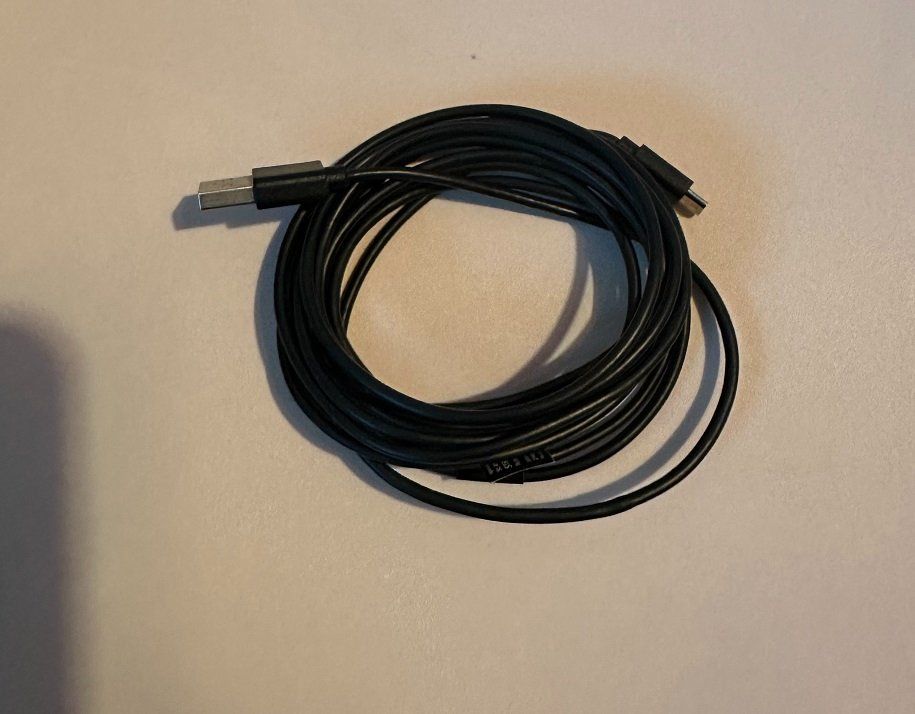 Sony Cavi: 3M LADEKABEL FÜR PS4 CONTROLLERN – Usato da Nidau venduto da EXP40