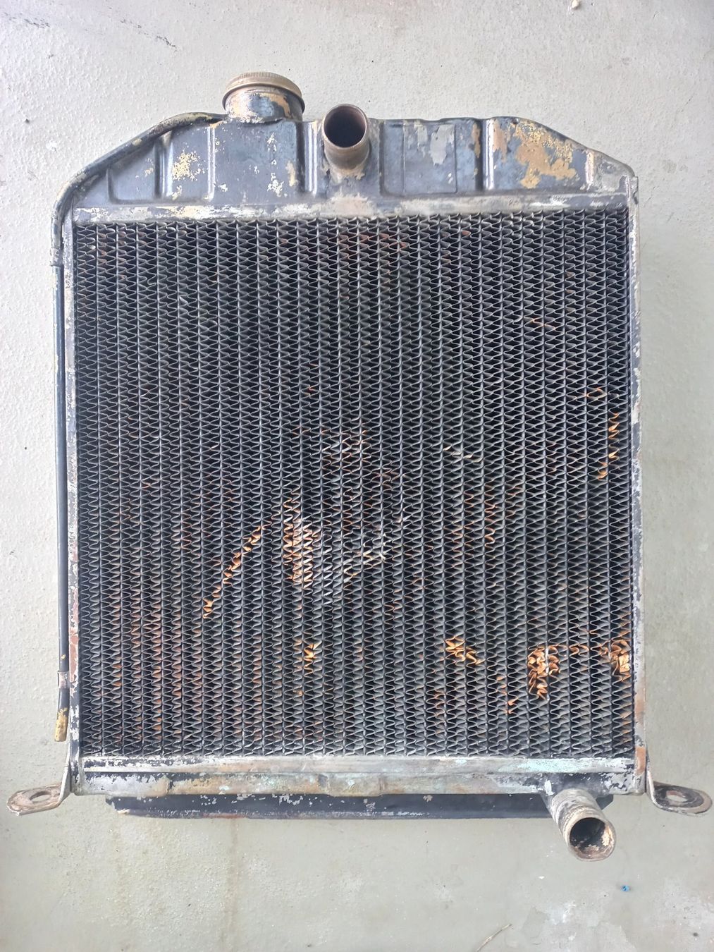 BMW Alle Autoersatzteile: gebrauchter Oldtimer Kühler Wasserkühler BMW 501 Barockengel – Gebraucht aus CH - DULLIKEN von classiccarpartsstore