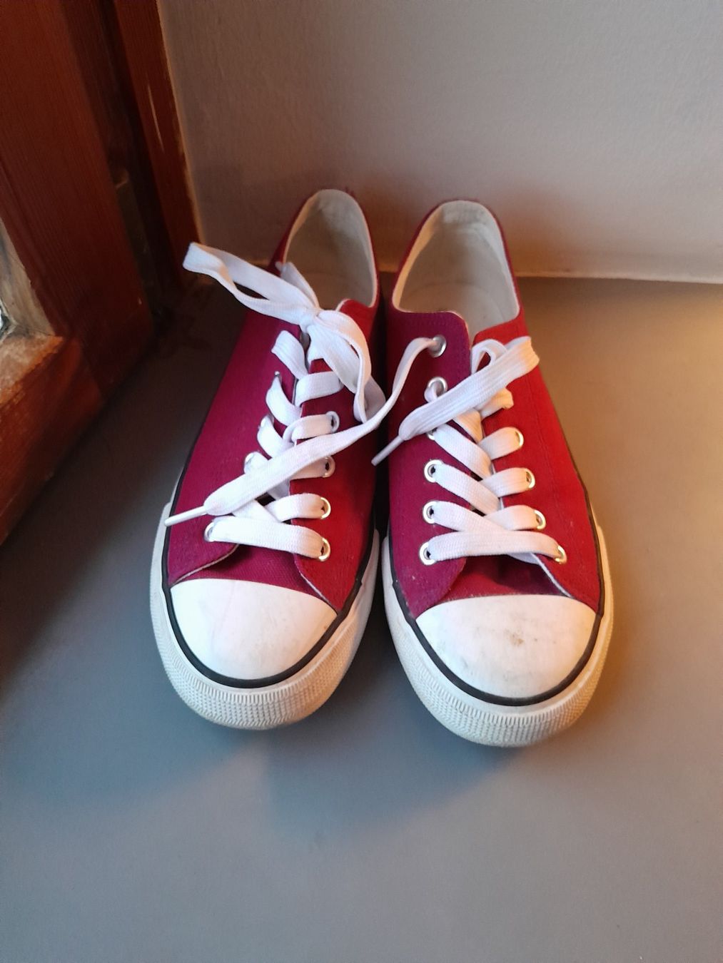 Scarpe da uomo: Turnschuhe – Usato da Nuglar venduto da jentel