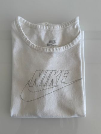 Weisses Nike T-Shirt, Grösse S / 128-140 (8-10 Jahre) - Top