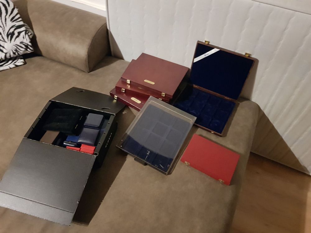 Lot de boîtes à thé décoratives en métal (Gebraucht) in Vevey für CHF 8
