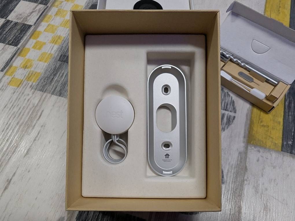 Cloches & sonnailles: Google Nest Hello Türklingel – D'occasion à Euthal par Destruction 2