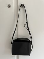 Kleine SchulterTasche - Flattererd