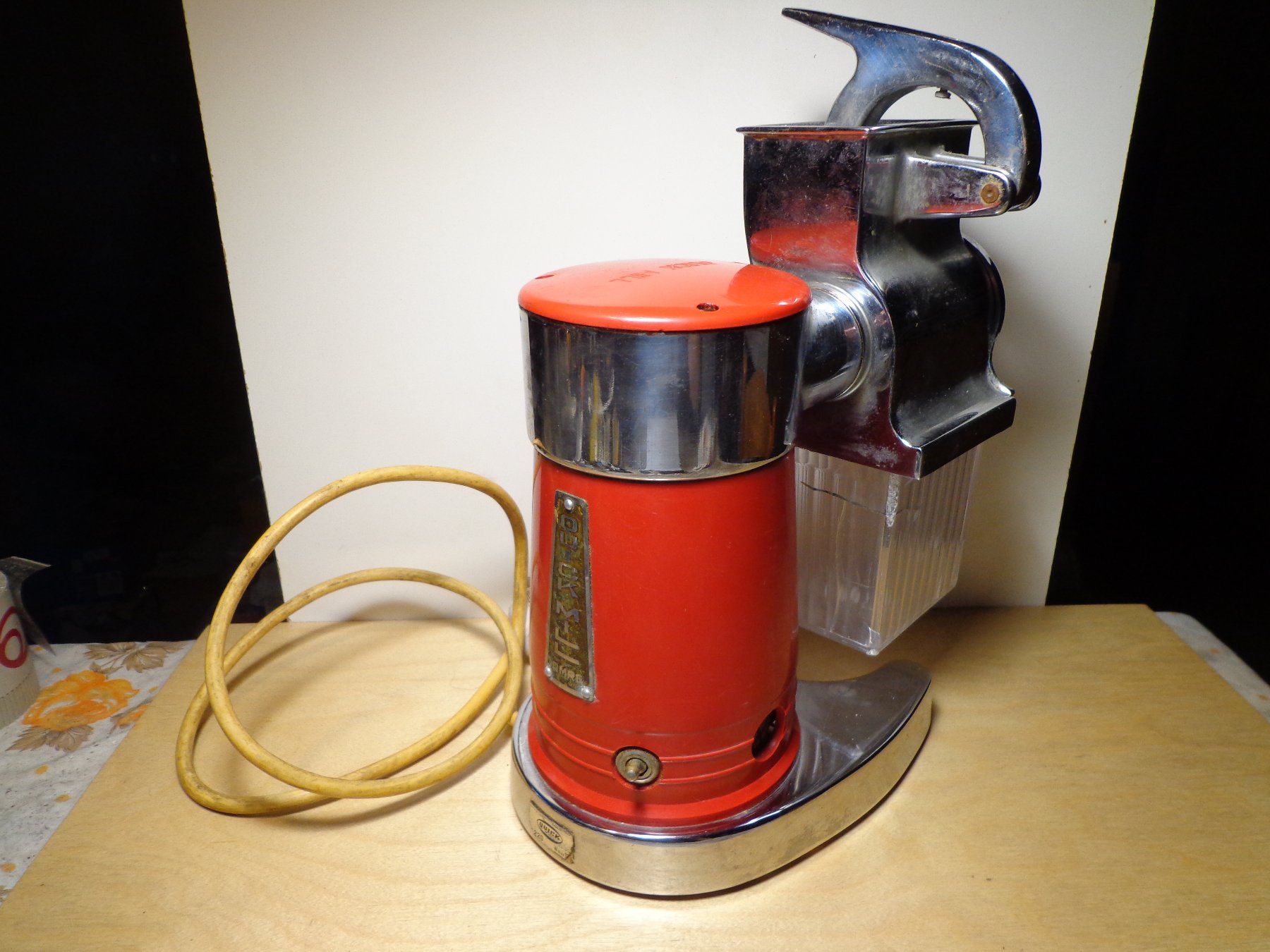 Quick Mill Elettrodomestici da cucina: Vintage Käsemühle Original Quick Mill, Retro Design – Usato da Ligornetto venduto da Faffarel