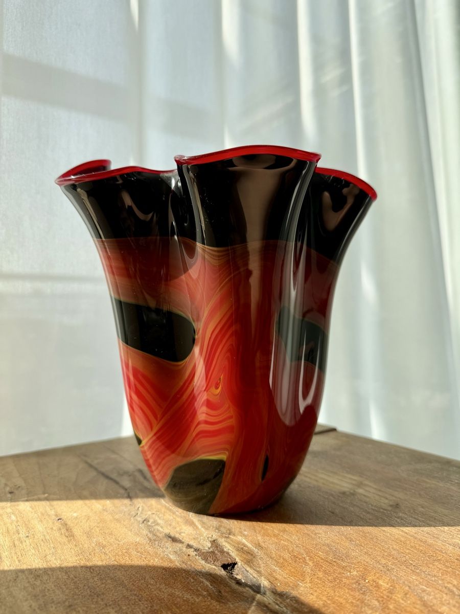 Vasi & Recipienti: Schwarz-rote Fazzoletti Vase – Nuovo (secondo la descrizione) da Zürich venduto da cle_7zph