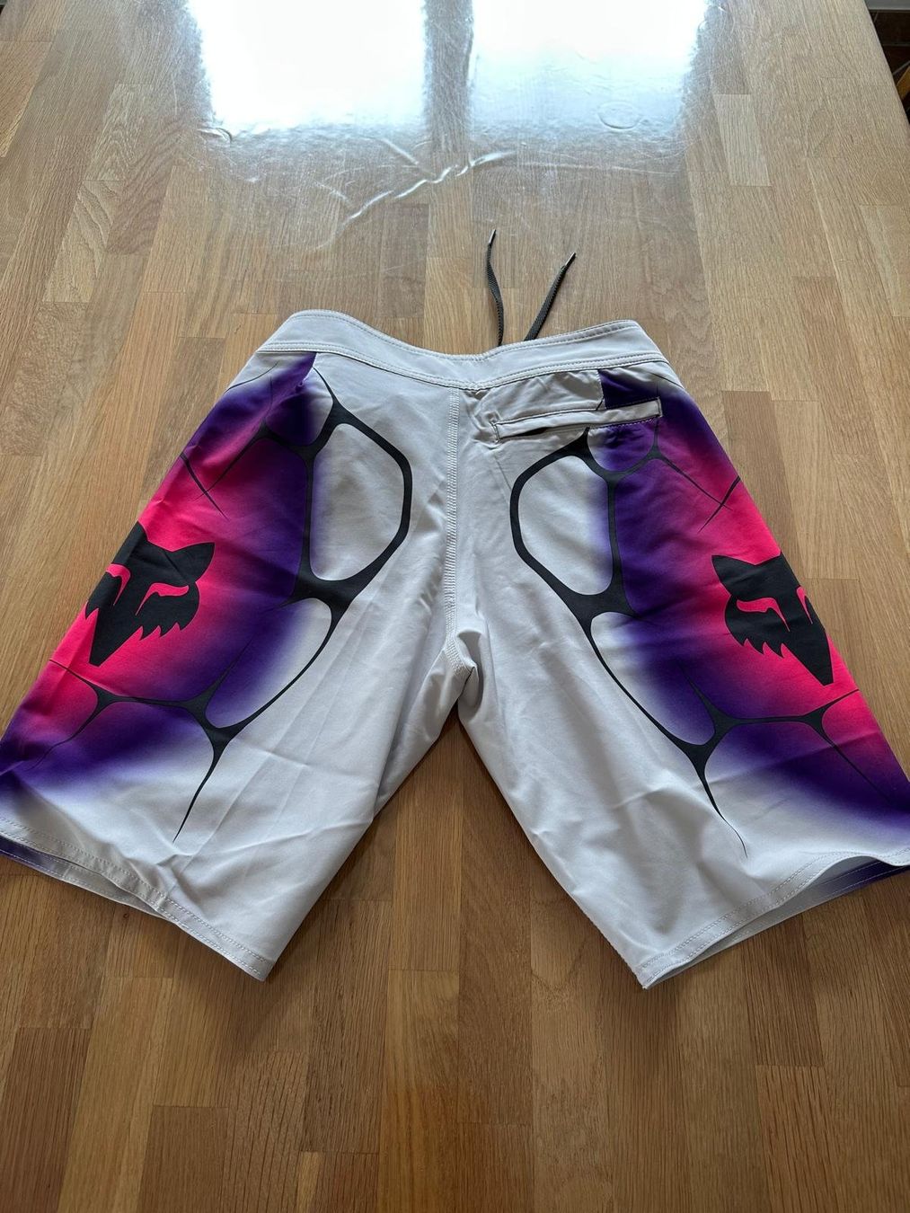 Fox Costumi da bagno: Short de bain Fox Racing taille 29  - État impeccable! – Nuovo (secondo la descrizione) da Vétroz venduto da enz_gr95 1