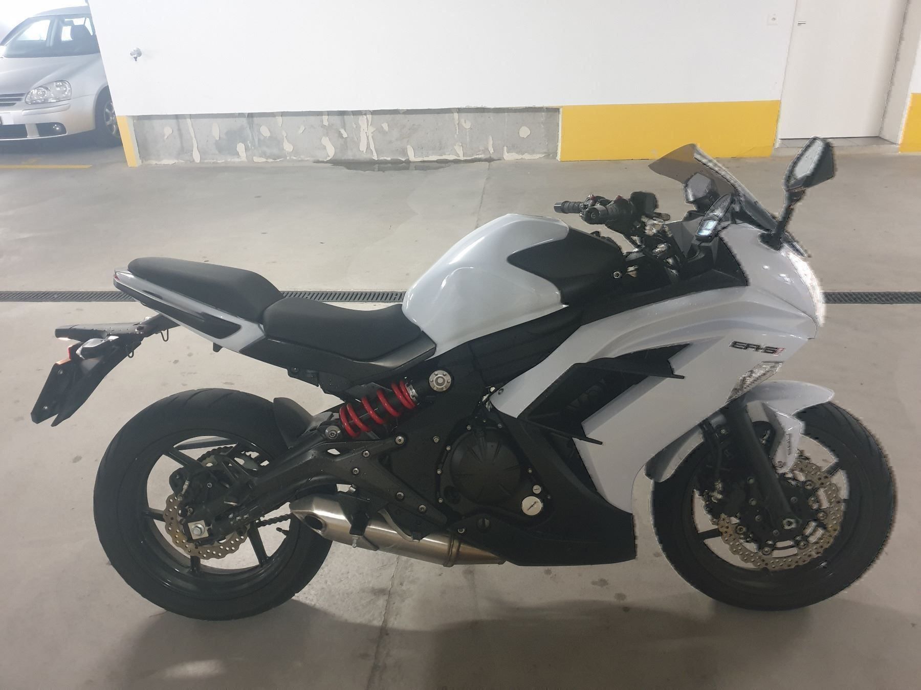 Kawasaki Strada: Kawasaki ER-6f – Usato da St.Gallen venduto da Capsule_Corporation 3