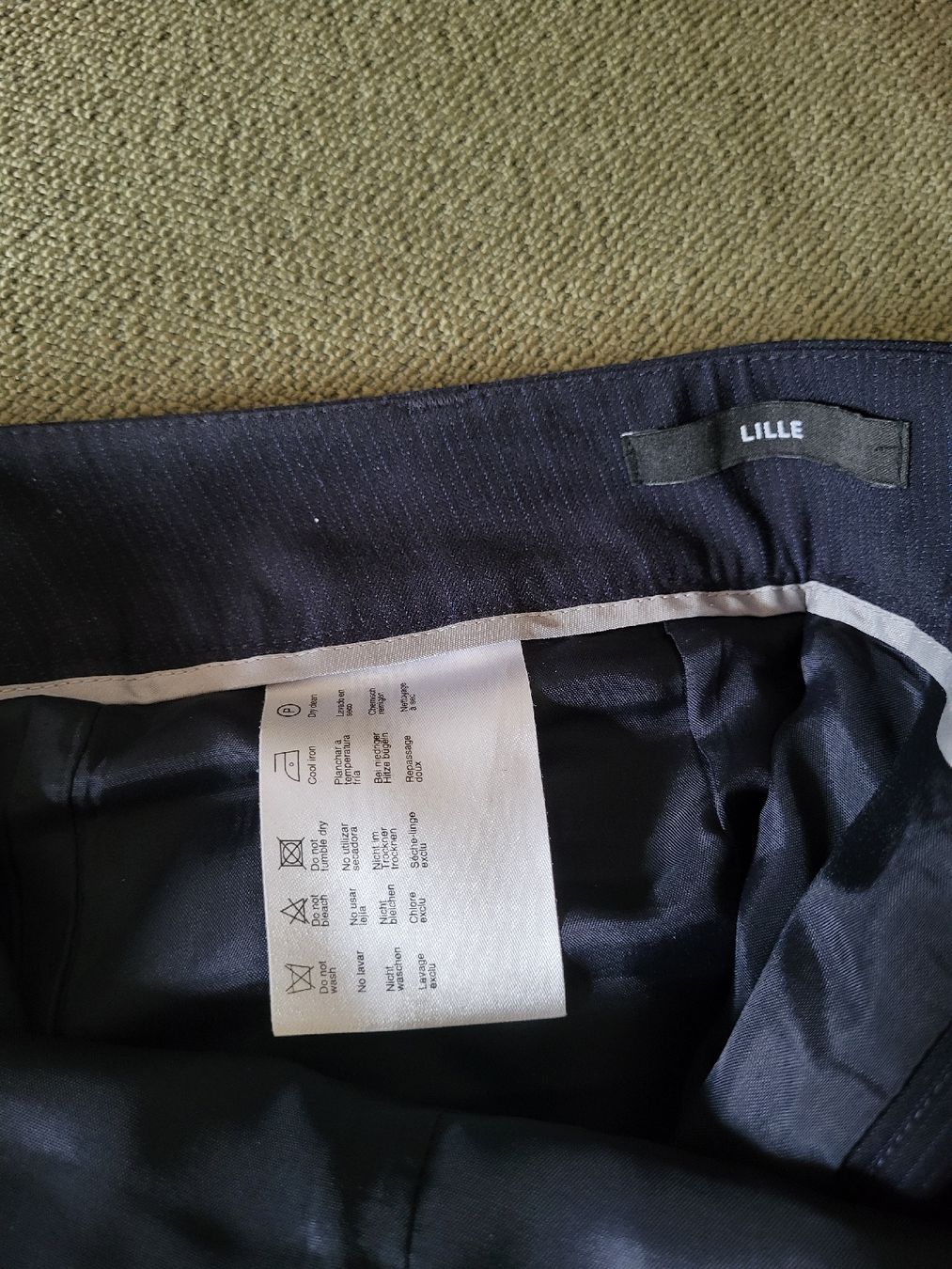 Esprit Ensembles & Tailleurs: Anzug ESPRIT Gr. 36 dunkelblau 2-teilig – Neuf (Voir description) à St.Gallen par Einstein87 5