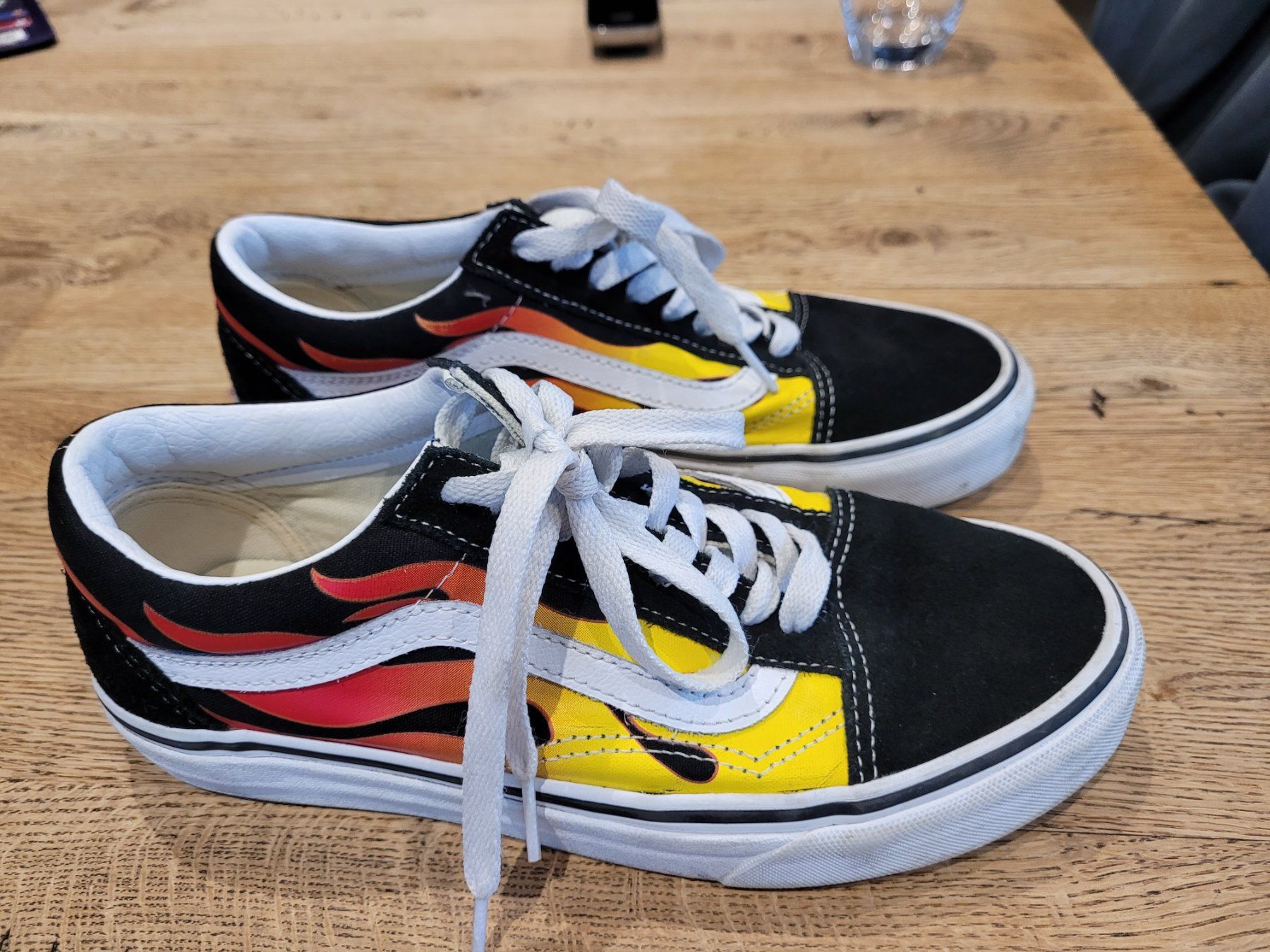 Vans Scarpe da uomo: Vans Old Skool (Grösse 38.5) – Usato da Rechthalten venduto da Strike10
