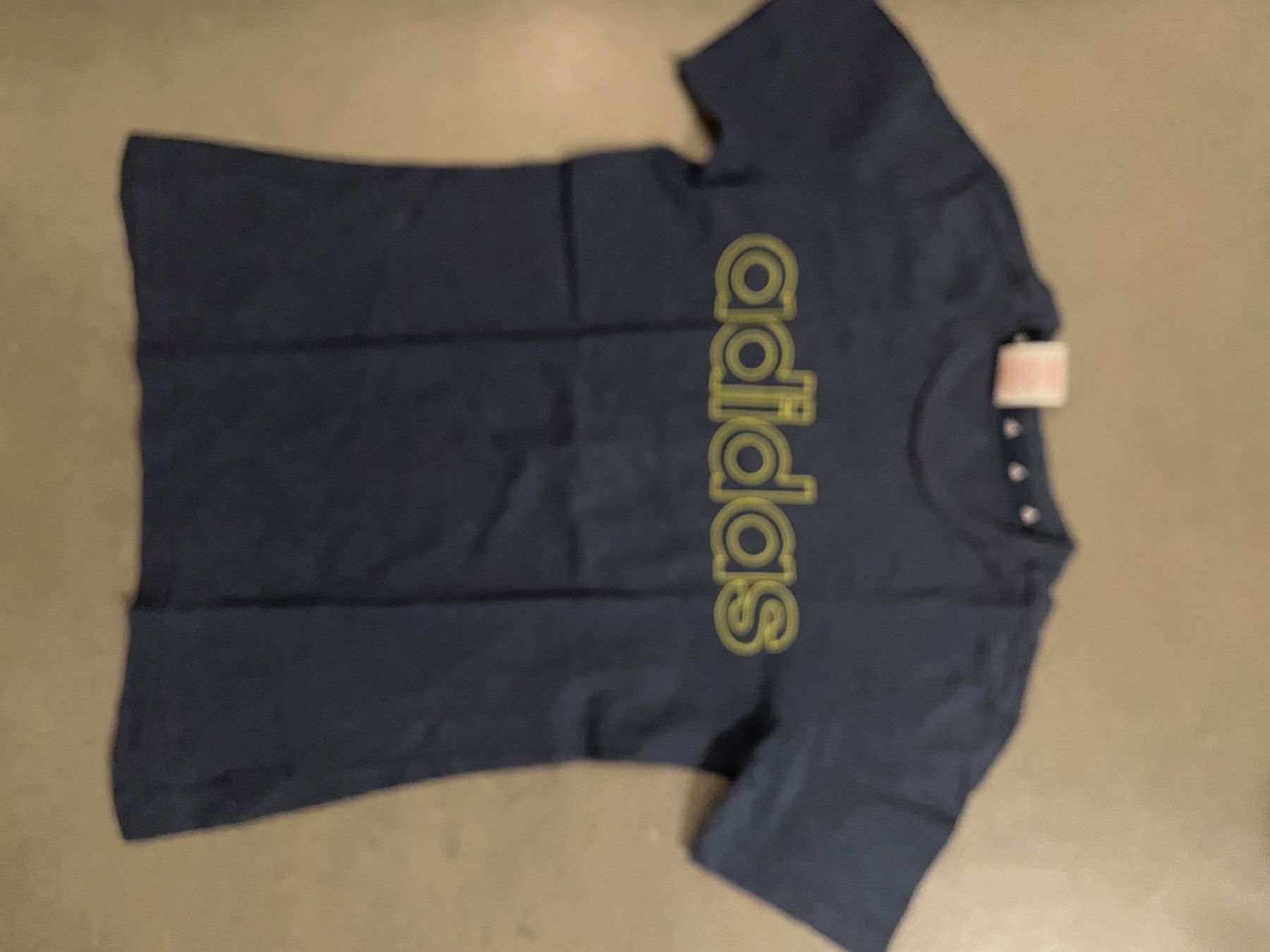 Adidas Camicie, T-shirt & Polo: Adidas T-shirt – Usato da Zürich venduto da Ivona3
