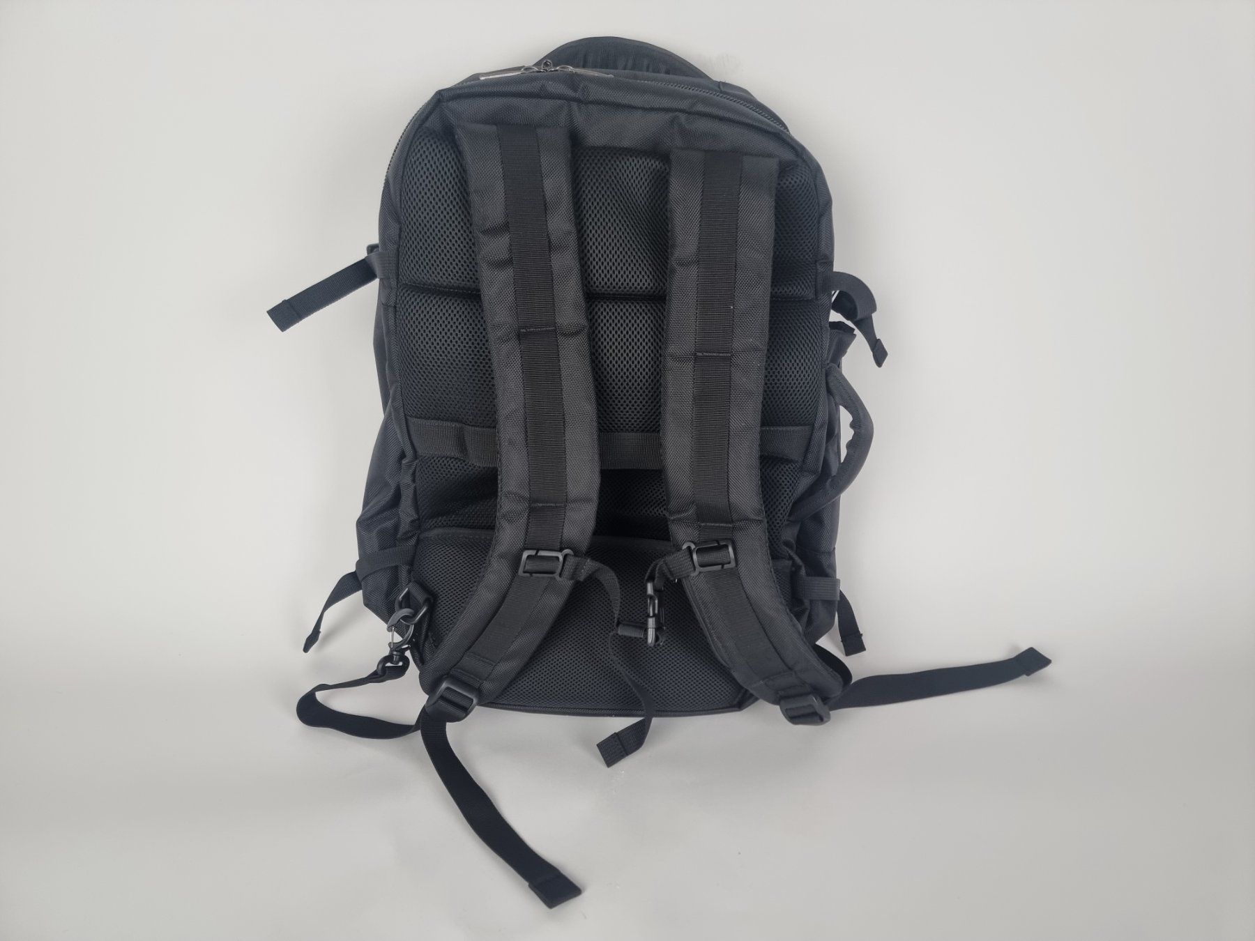 Zaini: Laptop Rucksack der Marke inateck – Usato da Urtenen-Schönbühl venduto da Restwert_Schoenbuehl 1