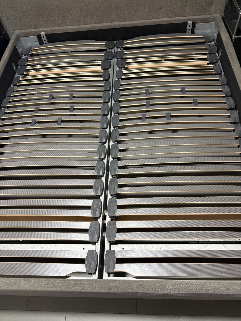 Reti a doghe: 2 x Lattenrost 90 x 210 – Usato da Allenwinden venduto da Wonderbibi2074