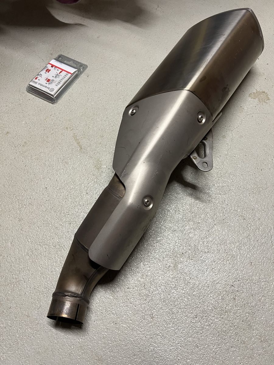 Sistemi di scarico: Originalauspuff Aprilia RSV 4 – Usato da Ittigen venduto da J.G.98 1