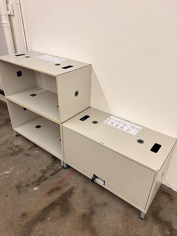 Armadi: Büro Schränke  – Usato da Gebenstorf venduto da fra_dyj7 1