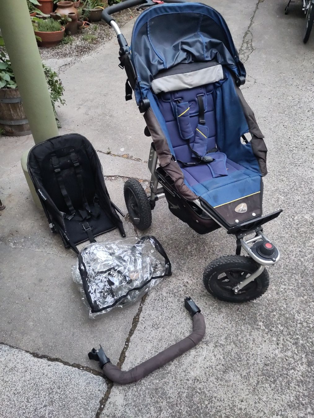 TFK Poussette: tfk kinderwagen – D'occasion à Basel par benu99 1