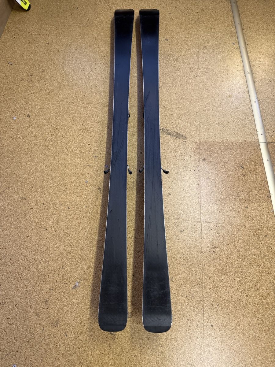 Elan Sci: Elan WaveFlex 8 Carving Ski 176 cm mit Bindung – Usato da Gurmels venduto da SwissShop21 4