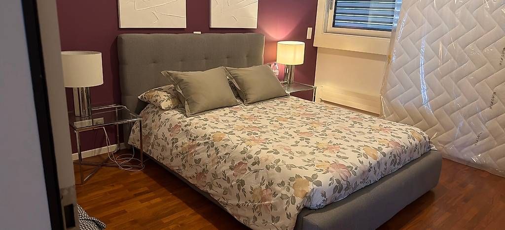 Betten: Letto / rete/ materasso/comodini/lampade – Gebraucht aus Viganello von dot_c8q8 2