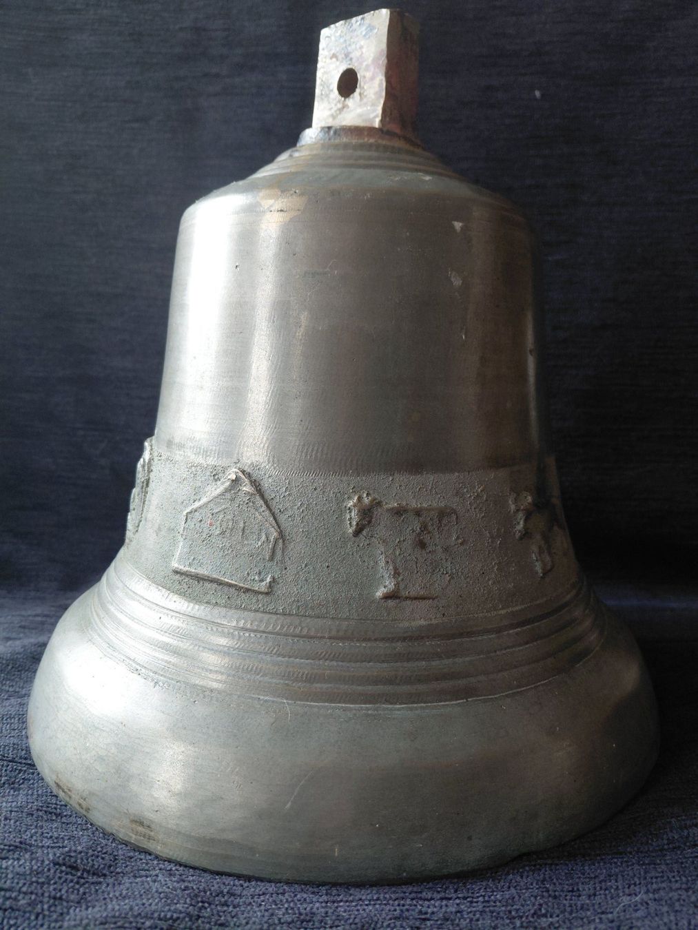 Cloches & sonnailles: Cloche bronze 12kilo375 – D'occasion à Genève par alex-broc 3