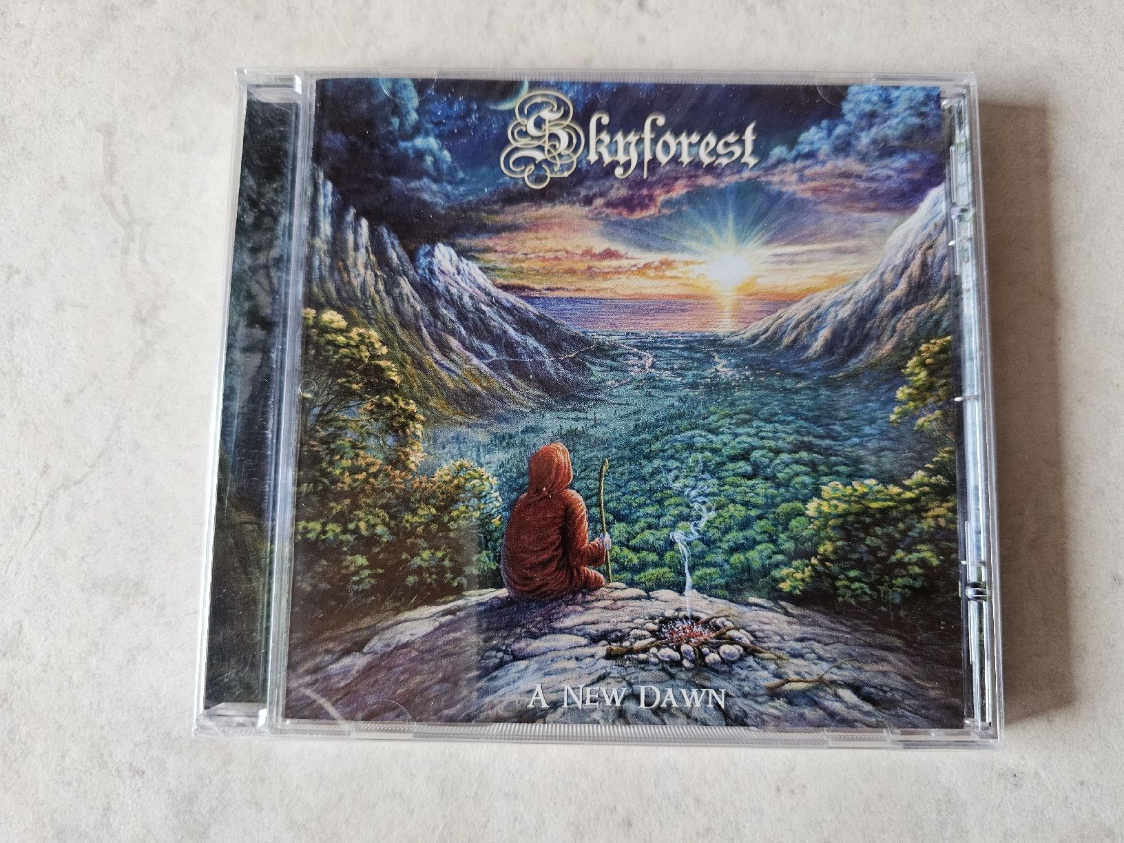 CD: Skyforest  -  A New Dawn  /  Fabrikneu – Nuovo e nell'imballaggio originale da Schneisingen venduto da backstore24