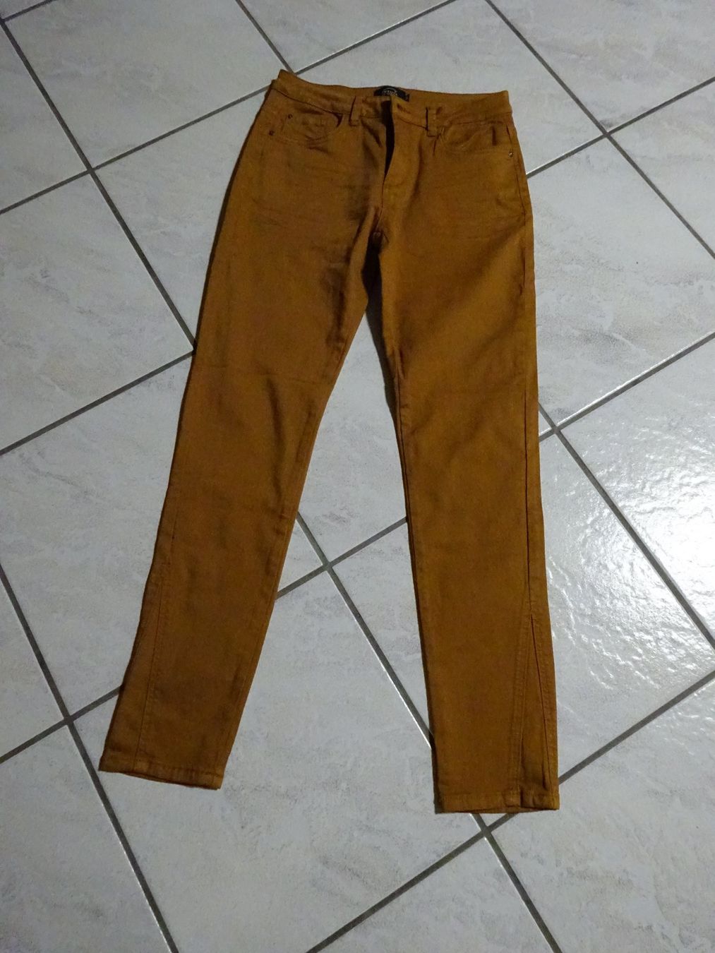Jeans: Super Jeans-Artime/Casual Apartment – Nuovo (secondo la descrizione) da Rothrist venduto da Mistery1