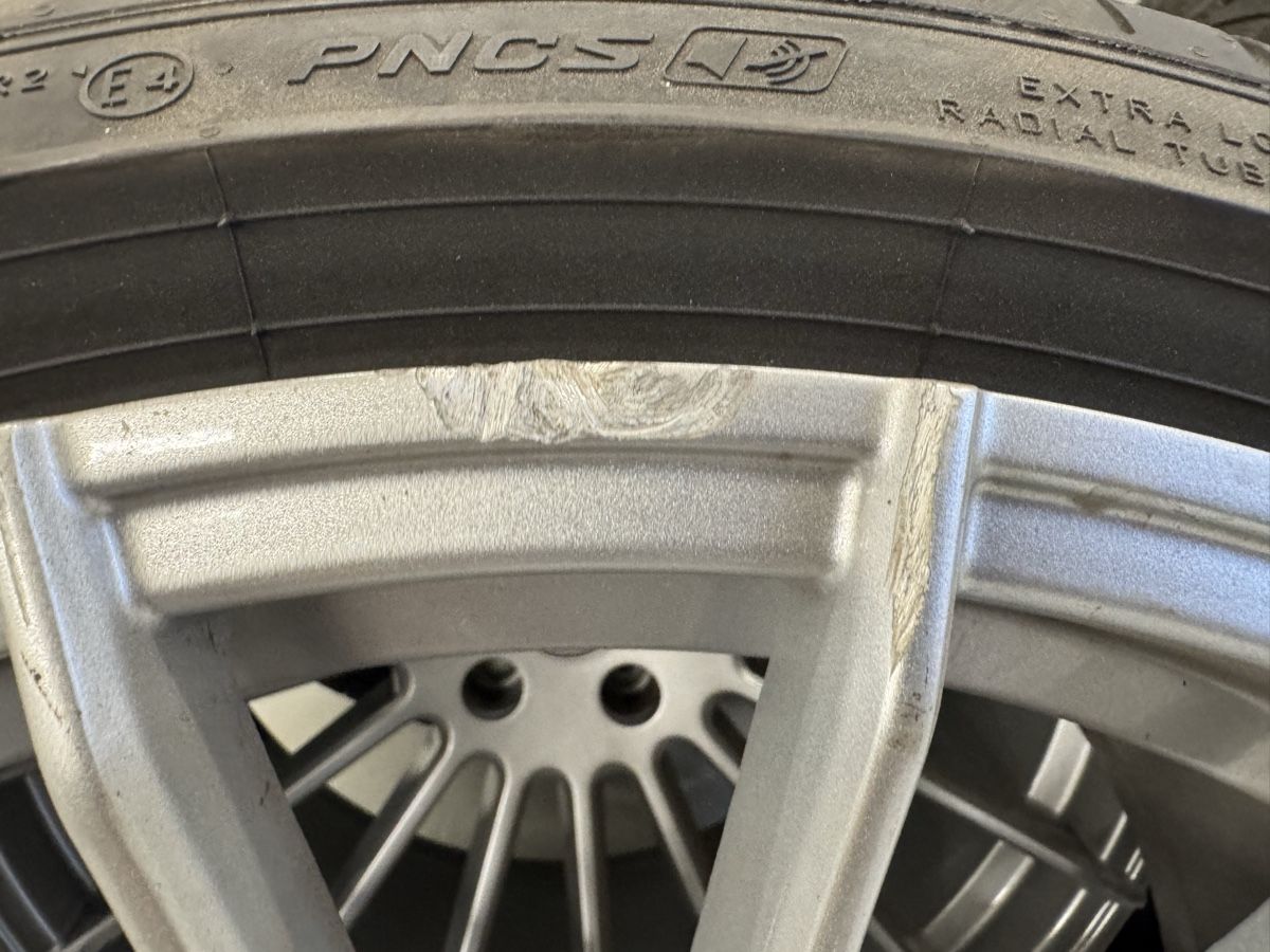 Pneumatici & Ruote complete: Audi a8 s8 s7 s8 Sommerfelgen – Usato da Unterägeri venduto da Aegericars 4