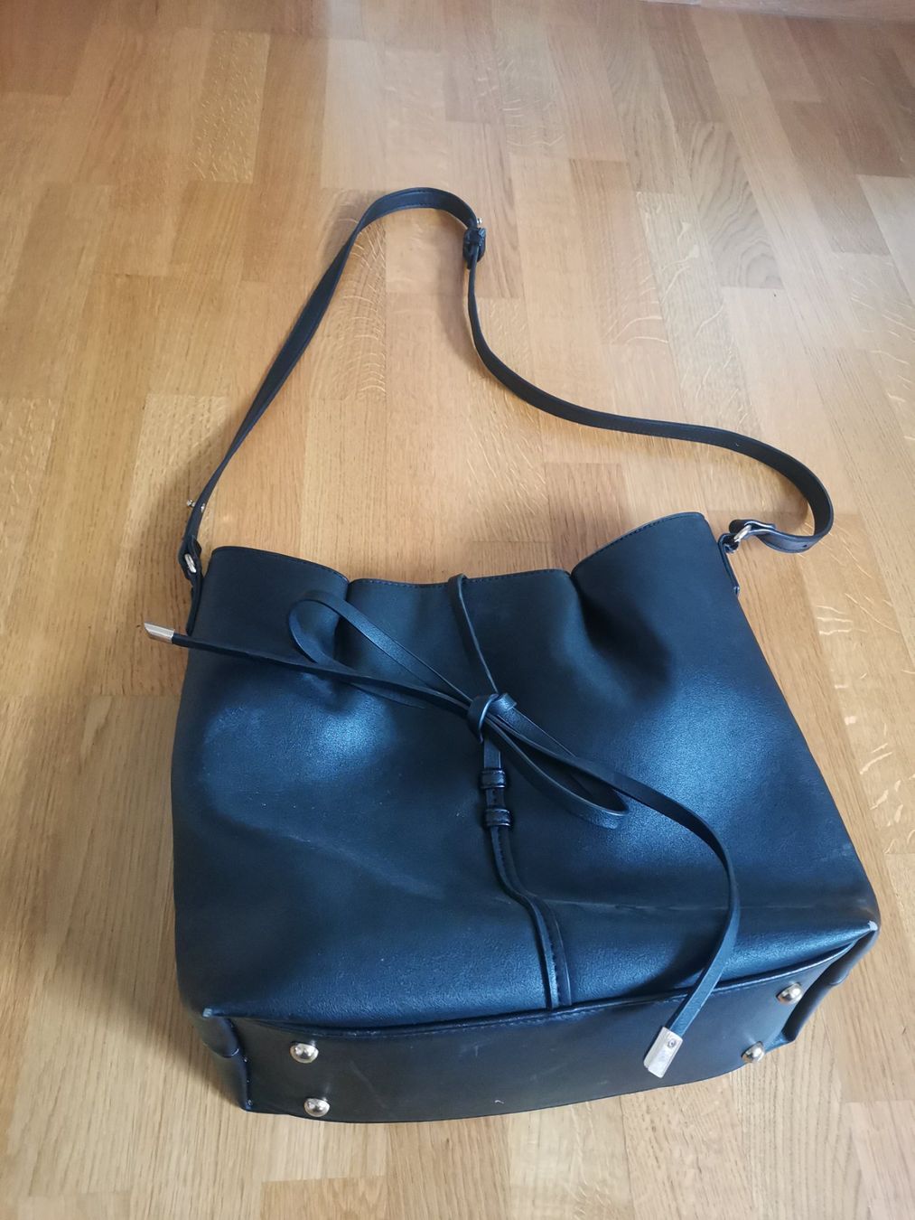 Sacs femmes: Handtasche – D'occasion à Horgen par sunny080