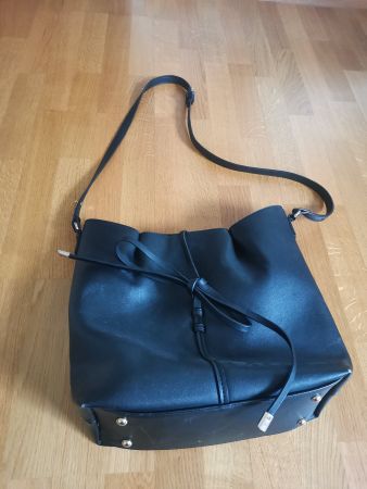 Handtasche