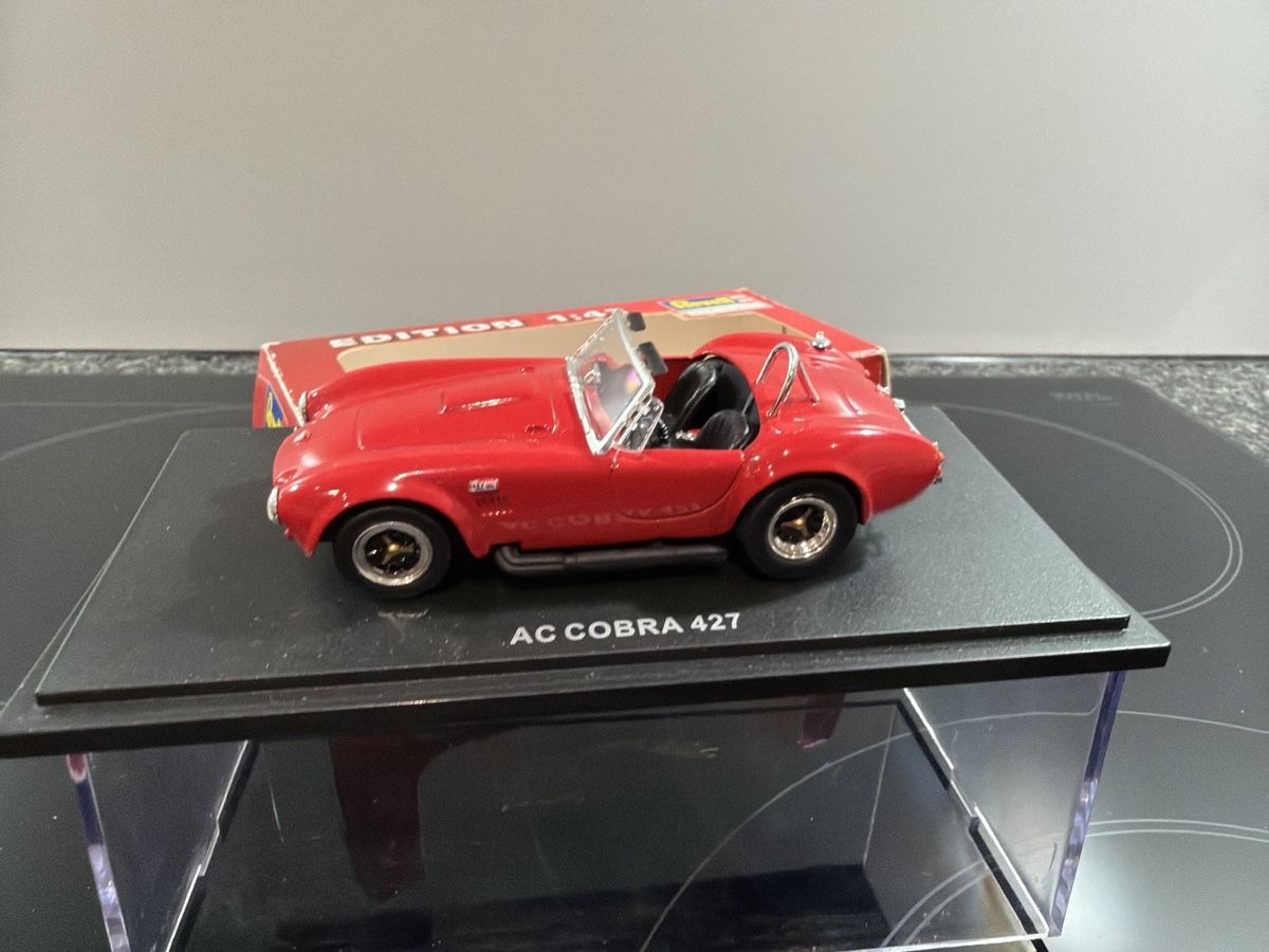 Revell Modellini d'auto: AC Cobra rot - 1/43 - Revell – Nuovo (secondo la descrizione) da Wolfwil venduto da Rolex1 2