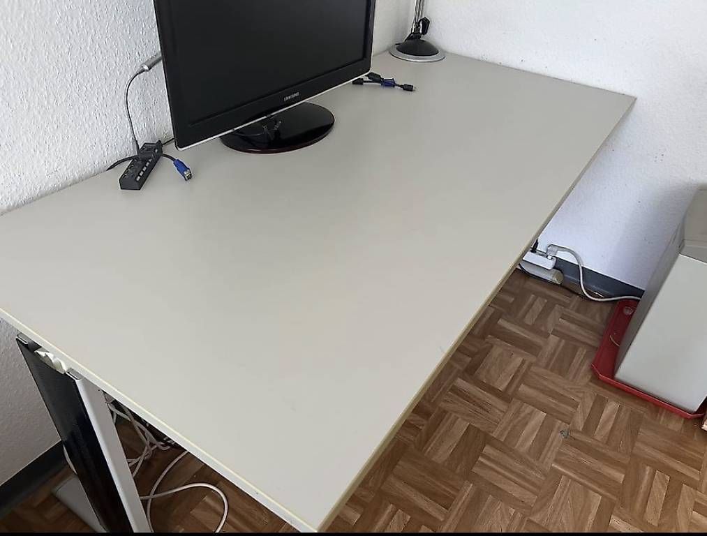 Schreibtische: Bureau  – Gebraucht aus Domdidier von Guerrero68 1