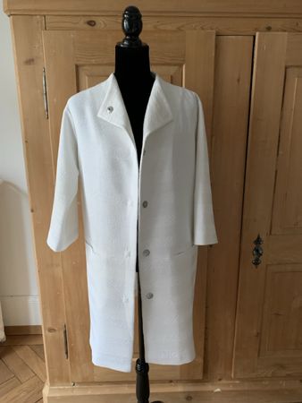 BOGNER: Eleganter weisser Mantel, 40