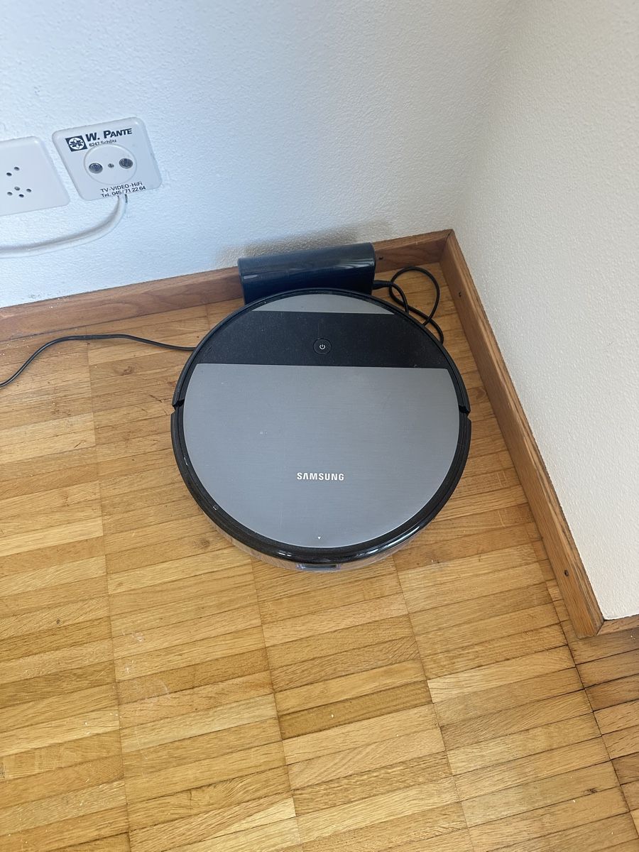 Samsung Aspirateurs & Accessoires: Saugroboter – Défectueux à Nebikon par sal_pvk8